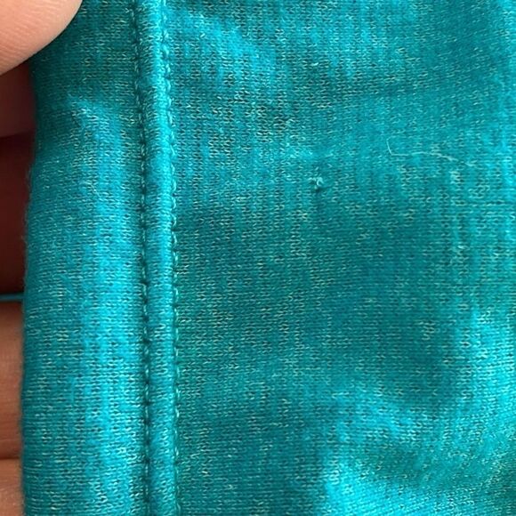 Lululemon teal racer back tank top size 6 - Picture 7 of 7